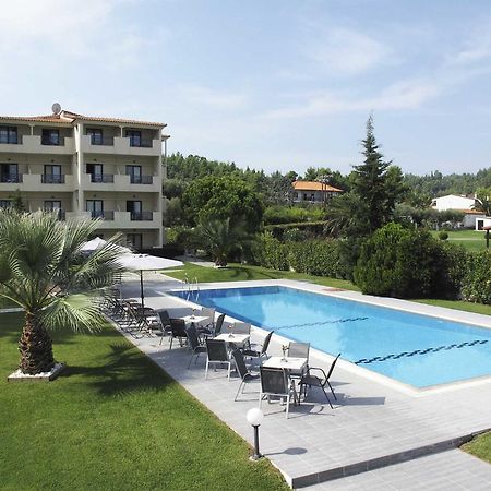 Hotel Azur Kriopigi Bagian luar foto