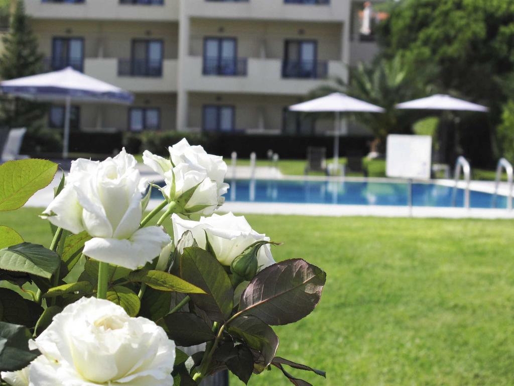 Hotel Azur Kriopigi Bagian luar foto